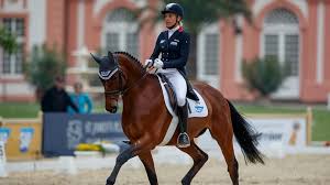 The master rider from münster, germany combines the best horse handling techniques with high performance. Barborowko Ingrid Klimke Und Sap Hale Bob Old Gehen In Fuhrung Sport News Reiterrevue International