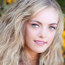 Anne Lowell (@aelowell)