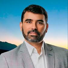 Bernardo Bernal posted