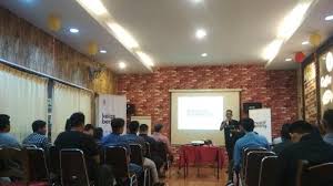 Siapa bilang ruang kelas itu membosankan? Kumpulkan Donasi Melalui Karya Meja Kreatif Adakan Lomba Desain Kaos Bertajuk Berkarya Dari Rumah Tribun Medan