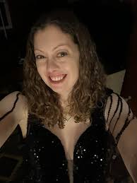 Barber or hair stylist in Pekin for older gentleman?