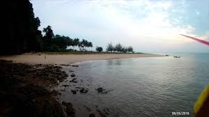 Kulim merupakan salah satu daripada daerah dalam negeri kedah darul aman, malaysia.ia ditadbir oleh majlis perbandaran kulim. Pulau Songsong By Izzuwan Abdul Ghafar