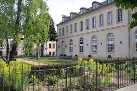 Justice Bayeux La Privatisation Des Jardins De L Hotel De Luxe Bel Et Bien Annulee Par La Justice La Renaissance Le Bessin