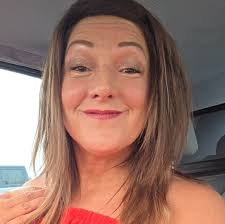 Wenn Townsend, Real Estate Agent and Broker updated their profile picture.