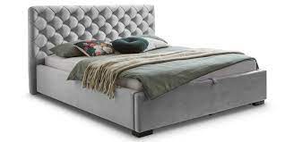 Stauraumbetten erhalten sie bei uns in unterschiedlichen abmessungen von beliebten herstellern wie carryhome oder livetastic.vom einzelbett mit bettkasten über das stauraumbett mit ca. Bett Mit Bettkasten Elsa Stauraumbett Samtstoff Moebella24