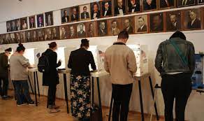 When the voting age has been lowered to 16, young people have shown our interest in voting. Midterm Elections 2018 What Are People Voting For In The Us Midterms Today World News Express Co Uk
