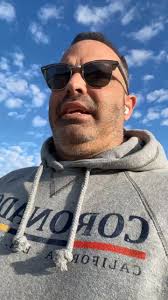 $300,000 CASH MONEY for a single basketball card……….