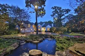Applications and payment may also be submitted in the city's drop box located adjacent to city hall in the hazel avenue parking lot. 1925 Emerald Woods Ln Highland Park Il 60035 Virtual Tour