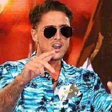 Fans 'ship' return of beloved noughties island show. Who Is Stephen Bear Dating Now Girlfriends Biography 2020