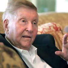 Media mogul Sumner Redstone, whose empire included Viacom and CBS, dies at  97