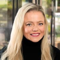 20+ "Sandra Holly" profiles