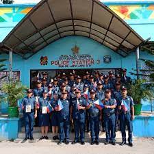 Church marshalls, katuwang ng mga pulis sa pagpapatupad ng social 2:13. Police Station 3 Lcpo Ps3 Lcpo Twitter