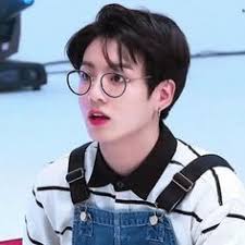 هيكون فيها اروع الصور لبى تى إس Nonfiction Non Fiction Amreading Books Wattpad In 2020 Jungkook Jungkook Cute Jungkook Glasses