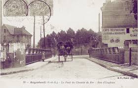 Les Gares Argenteuil D Antan Streetview Cartes Postales Anciennes En 2020 Argenteuil Carte Postale Cartes Postales Anciennes