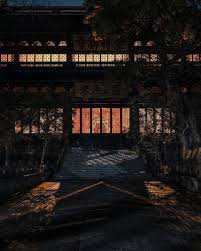 Night tour Lingyin Temple（夜游灵隐寺） ▪️ #hellofrom #杭州 #灵隐寺 #hangzhou #lingyintemple ——————————————————————— Photo by @ding_hz777 ———————————————————————— Selected by @shiushiu177 Tag @Chinadestinations and use hashtag #Chinadestinations to ...