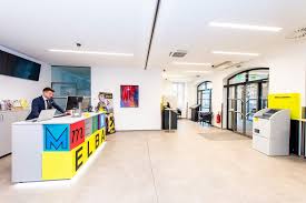 With 926 staff, the bank operates through retail, corporate, equity investments, capital market and treasury, and other. Digitale Regionalbank Vereint Welten