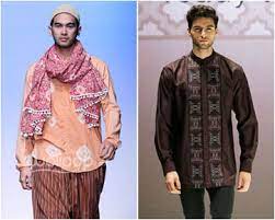 Tren baju muslim satu ini pasti sudah tidak asing lagi bagi kebanyakan orang. 6 Pilihan Baju Koko Untuk Pria Karya Desainer Tanah Air