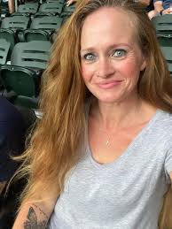 This Is A Great Way To Start The Weekend!🎤🎶 The best audience recording  Steve was so full of charm, charisma and sexiness! You can see how  comfortable he was playing smaller venues