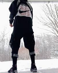 Need Sum Gloves Thought Snow Was Warm Apparently Sixciety 6 On Insta Check It Out Appreciate It R Techwear