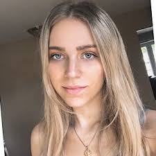 Ashley Maass (@ashmaass)