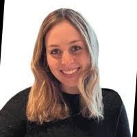 Laura Silverberg's Instagram, Twitter & Facebook