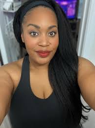 Ok y'all. Red lips or natural lips? TO ME I think I look better with just  chapstick but I was just told I look better with lipstick. So what do yall  think?