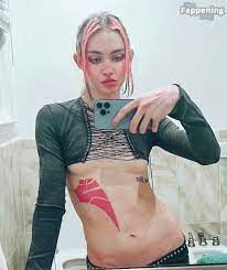 Grimes Nude Photos & Videos 2023 | #TheFappening