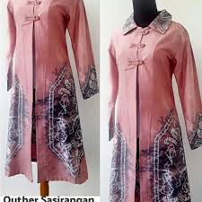 Tidak hanya sebatas dikalangan wanita dewasa saja memang, batik. Model Baju Sasirangan Jubah Gamis Sasirangan Khas Banjarmasin By Bengkeng Sasirangan Shopee Indonesia Batik Sasirangan Bisa Digunakan Dalam Berbagai Kesempatan
