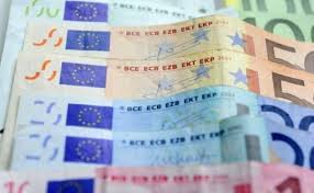 Coboar n timp pn la nceputul anilor 70, cnd autoritile romne au decis industrializarea n. Datoria ExternÄ A Romaniei Creste Chiar Si Noaptea Cu O VitezÄ De 176 000 Euro H