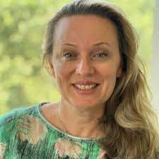 Harriet Lazarus's Instagram, Twitter & Facebook