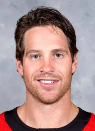 Player photos for the 2003-04 Erie Otters at hockeydb.com