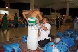 Dividio ini hanya sekedar contoh nya? Begini Tata Cara Mengenakan Kain Ihram Ihram