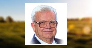 Don Elwell's Instagram, Twitter & Facebook