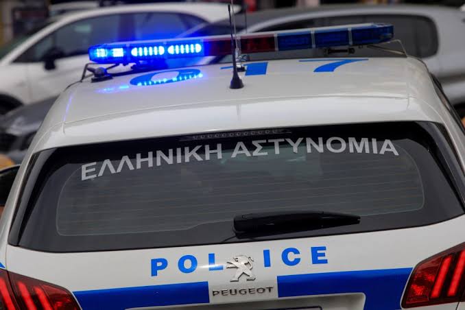 Τσίμπημα σφήκας προκάλεσε ανακοπή σε αστυνομικό στην Καστοριά – Καθοριστική η επέμβαση των γιατρών