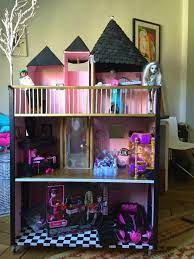 Weitere ideen zu puppenmöbel, barbie haus, puppenhäuser. Was Der Weihnachtsmann Bringt Oder Monster High Puppenhaus