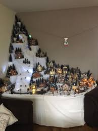 Presepe In Altura Creche De Noel Decoration Noel Deco Noel Deco Maison Exposition De Village De Christmas Tree Village Diy Christmas Village Christmas Town