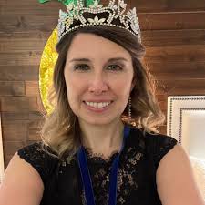 Today we make a special shout out to our bestie baritone Kristin and the  rest of our friends in First Class as they hit the stage for their SAI  International debut! We