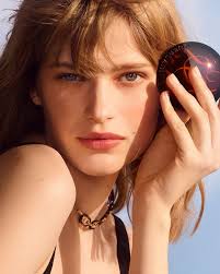 Coup de cœur 🎞️🖤 @toteme photographed by @olivermint styling  @linnhagglund dop @ivanvarelasuarez h&m @emilie__green casting  @jesshallettcast brand director @nicolekarnell head of creative studio  @coshjourtney art director @olivermint brand image ...