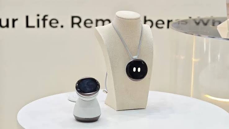 The iKairos AI Pendant Is A Wearable That Can Also Be Your Desktop Robot Companion - Yahoo News Australia
