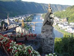 Paris, berlin, london, barcelona, milan, manchester Reichsburg Cochem Mosel Touristinformation