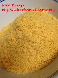In a small bowl, slowly whisk together the whole egg powder, water, cream, salt, and pepper. My Humblekitchen Salted Egg Powder