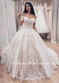 Vintage Lace Wedding Dresses Ball Gown Off Shoulder Sleeve Wedding Dress Corset Short Sleeves Bridal Gown Strapless Lace Wedding Dress Sweep Train Wedding Dress Wedding Dress Train