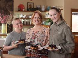 Between parenting four children, writing cookbooks and blogging as the pioneer woman, ree drummond eats cheese every single day. The Pioneer Woman Hosted By Ree Drummond Food Network