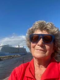 Gerry Parker and Bev Knight attending Mt View Grads of 69 event