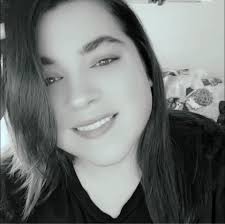 Hey girlies! Who is your favorite Christian Artist?? I am looking for some  new music to listen to!!