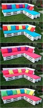 For Providing This Corner Sofa An Appealing Wooden Furniture Look We Have Perfected Thi Pallet Furniture Outdoor Pallet Garden Furniture Pallet Patio Furniture
