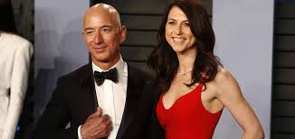 La famille derrière le groupe charoen pokphand (cp) a été classée 21e la plus riche dans le classement mondial de bloomberg. Mackenzie Et Jeff Bezos Le Divorce Du Couple Le Plus Riche Du Monde Madame Figaro