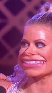 Carrie Ryder's Instagram, Twitter & Facebook