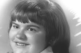 Beverly Dow's Instagram, Twitter & Facebook