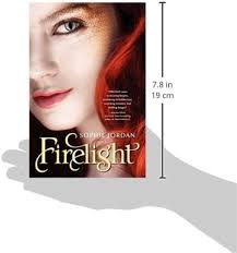 Firelight (Firelight, 1, Band 1) : Jordan, Sophie: Amazon.de: Bücher